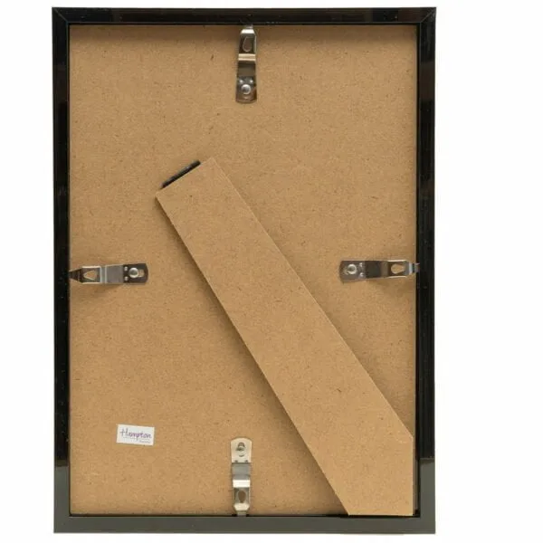 Quality golden photo frame from photo-frames.co.uk