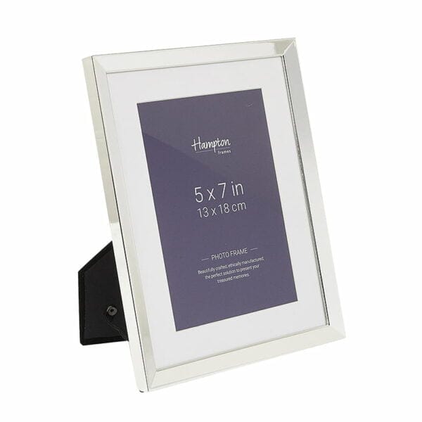 : Lamont 5x7 Silver Photo Frame With Mount