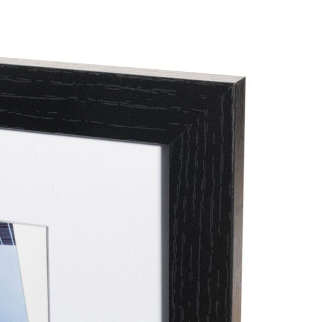 Columbia 8x10 Black Frame With Mount - Hampton Frames Retail